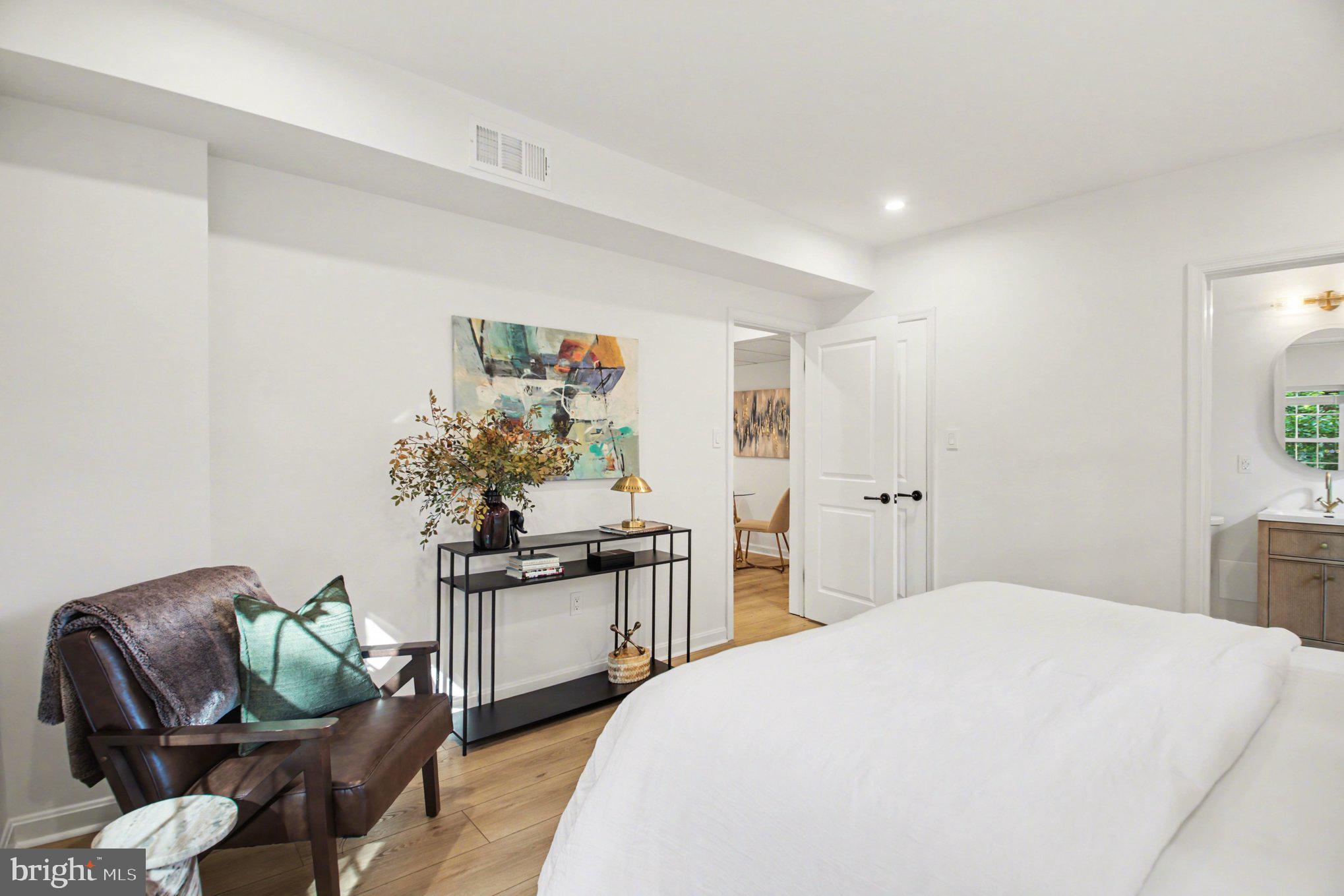 2007 Key Boulevard, Unit 589 Arlington, VA 22201 - Photo 16 of 24