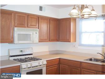 105 Brookdale Place Clementon, NJ 08021 - Photo 4 of 6 Kitchen