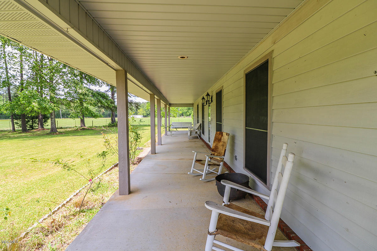 174 Bexley Road Lucedale, MS 39452 - Photo 3 of 59 3