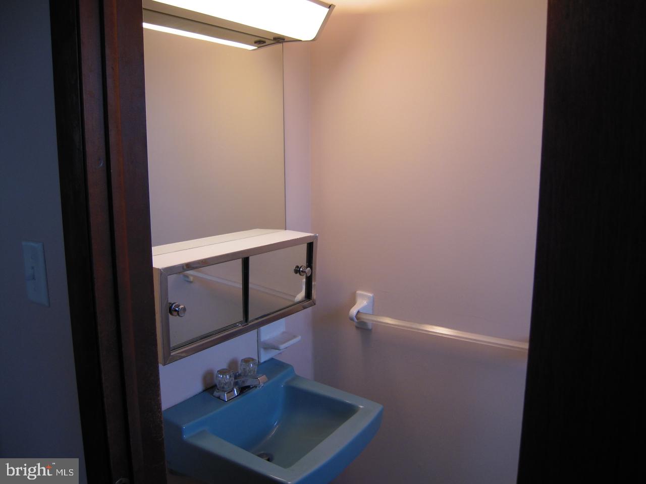 265 Rock Point Road Marietta, PA 17547 - Photo 7 of 13 Half bath