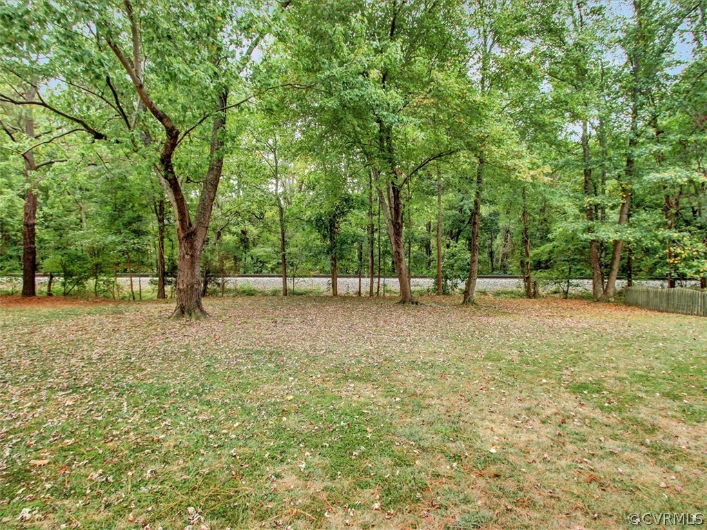 11921 Murray Hill Road Midlothian, VA 23113 - Photo 34 of 34 a view of outdoor space with trees