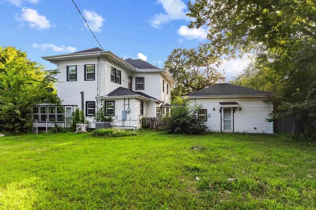 1114 South Houston Avenue Denison, TX 75021 - Photo 10 of 14