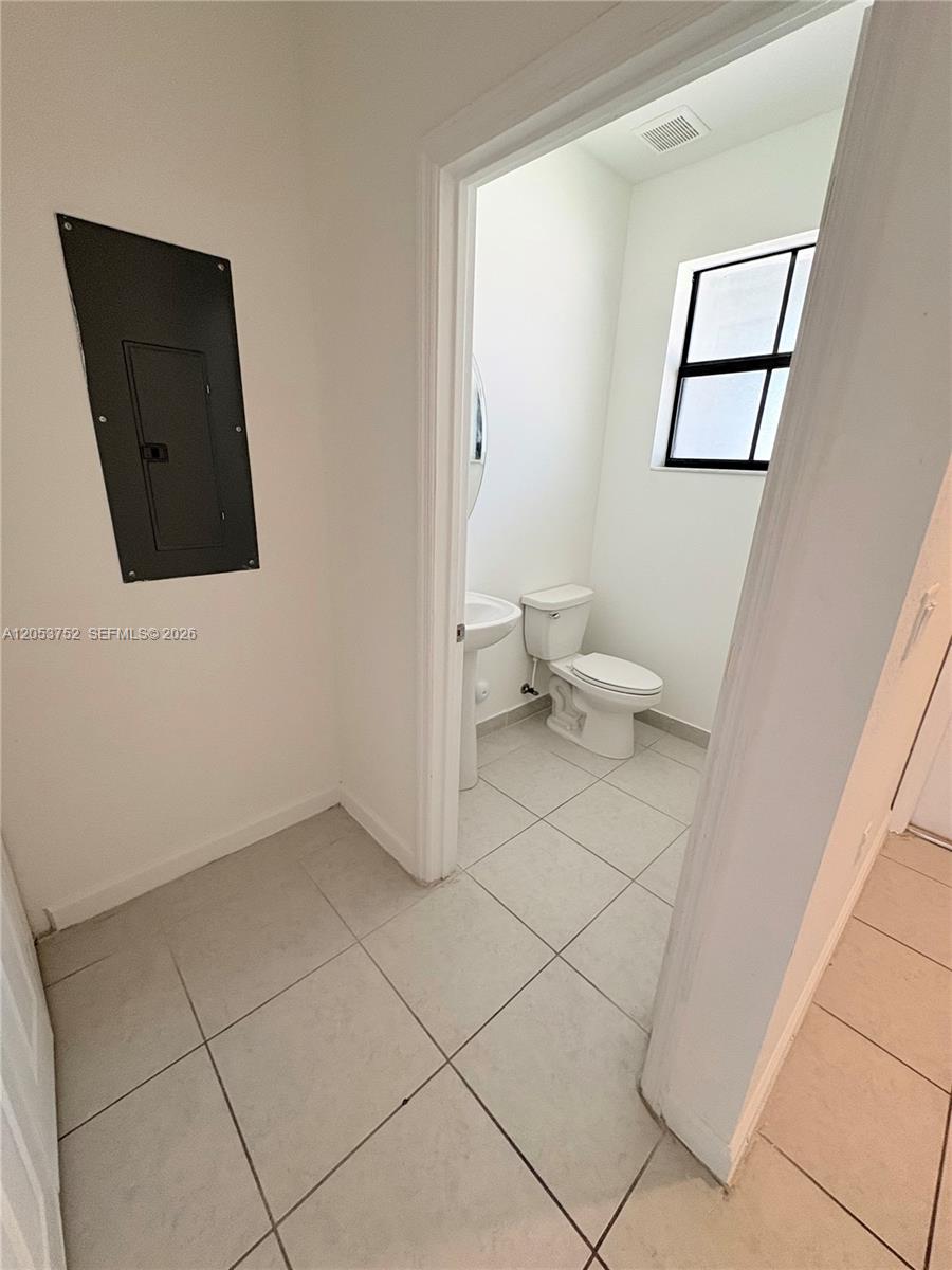 13232 Southwest 287th Terrace Homestead, FL 33033 - Photo 5 of 17 Gallery Image 5