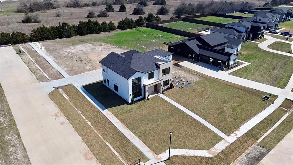 436 Whispering Way Red Oak, TX 75154 - Photo 6 of 37