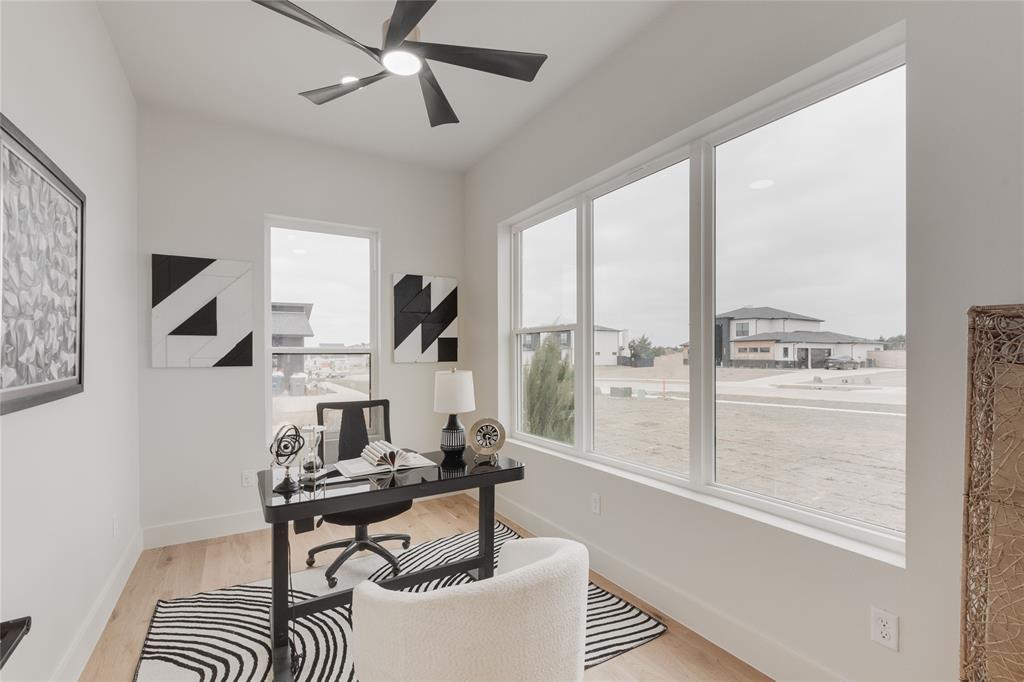 436 Whispering Way Red Oak, TX 75154 - Photo 10 of 37