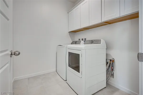 $2,400 | 2546 Venetia Pointe Street, Henderson, NV 89044