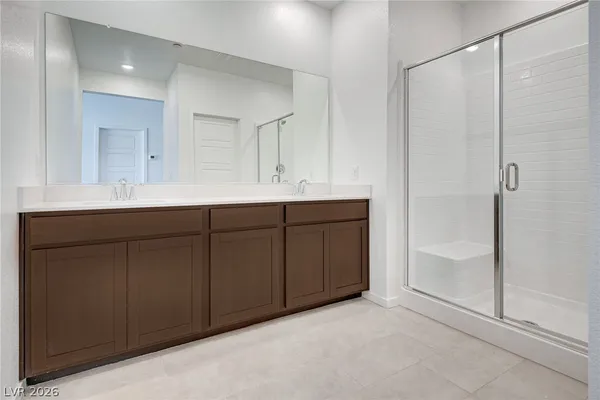 $2,400 | 2546 Venetia Pointe Street, Henderson, NV 89044