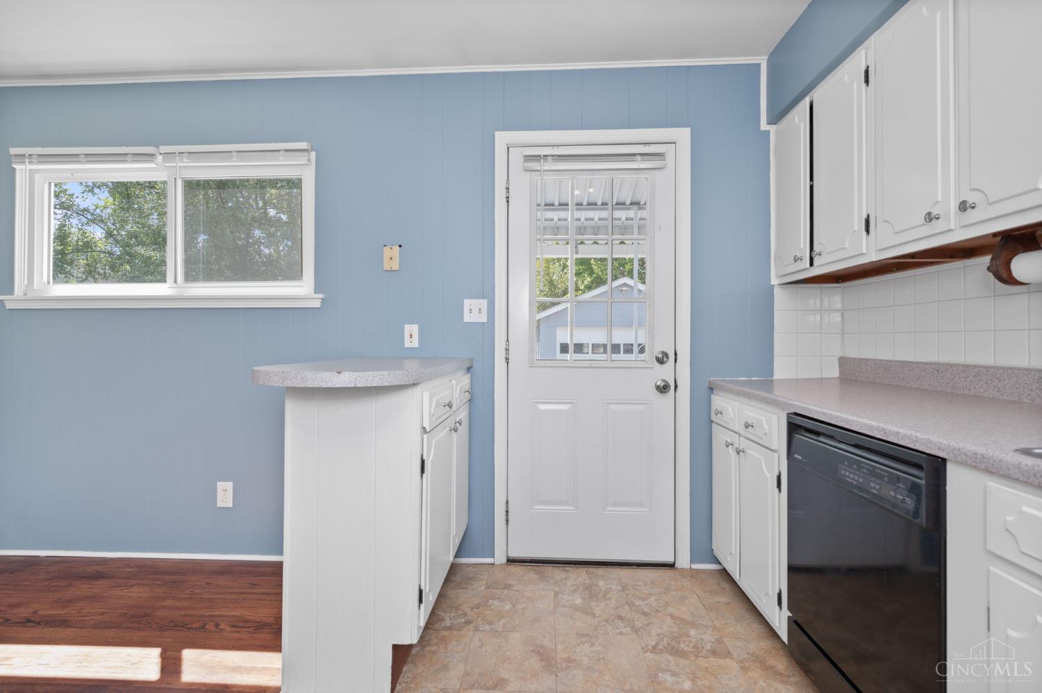 7101 Dunn Road Cincinnati, OH 45230 - Photo 27 of 50