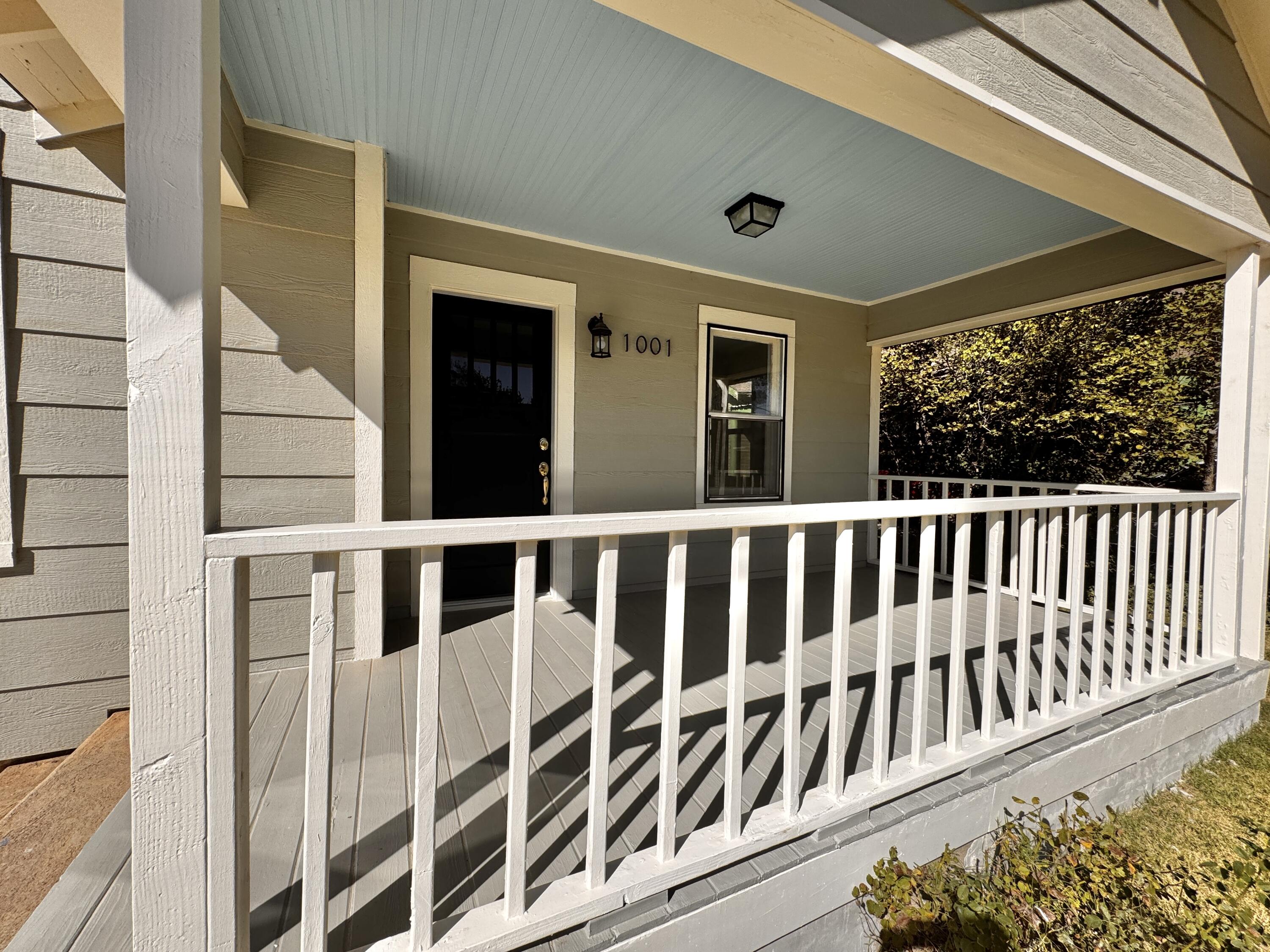 1001 Lexington Plainview, TX 79072 - Photo 7 of 31 a view of a balcony
