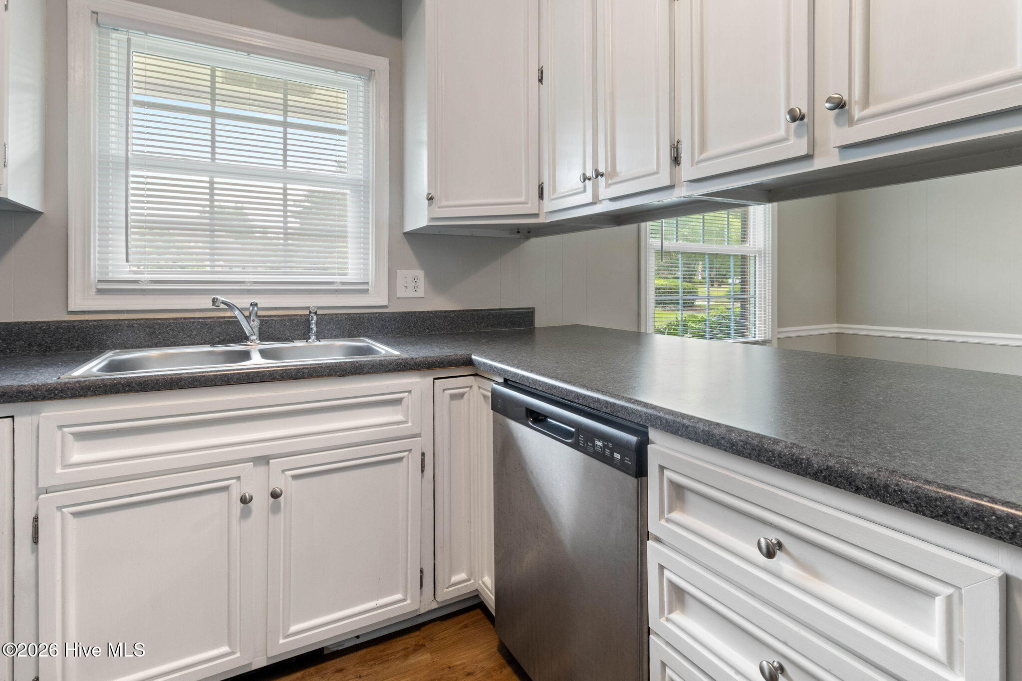 614 Wedgewood Road Whiteville, NC 28472 - Photo 6 of 34 Stainless Appliances Included