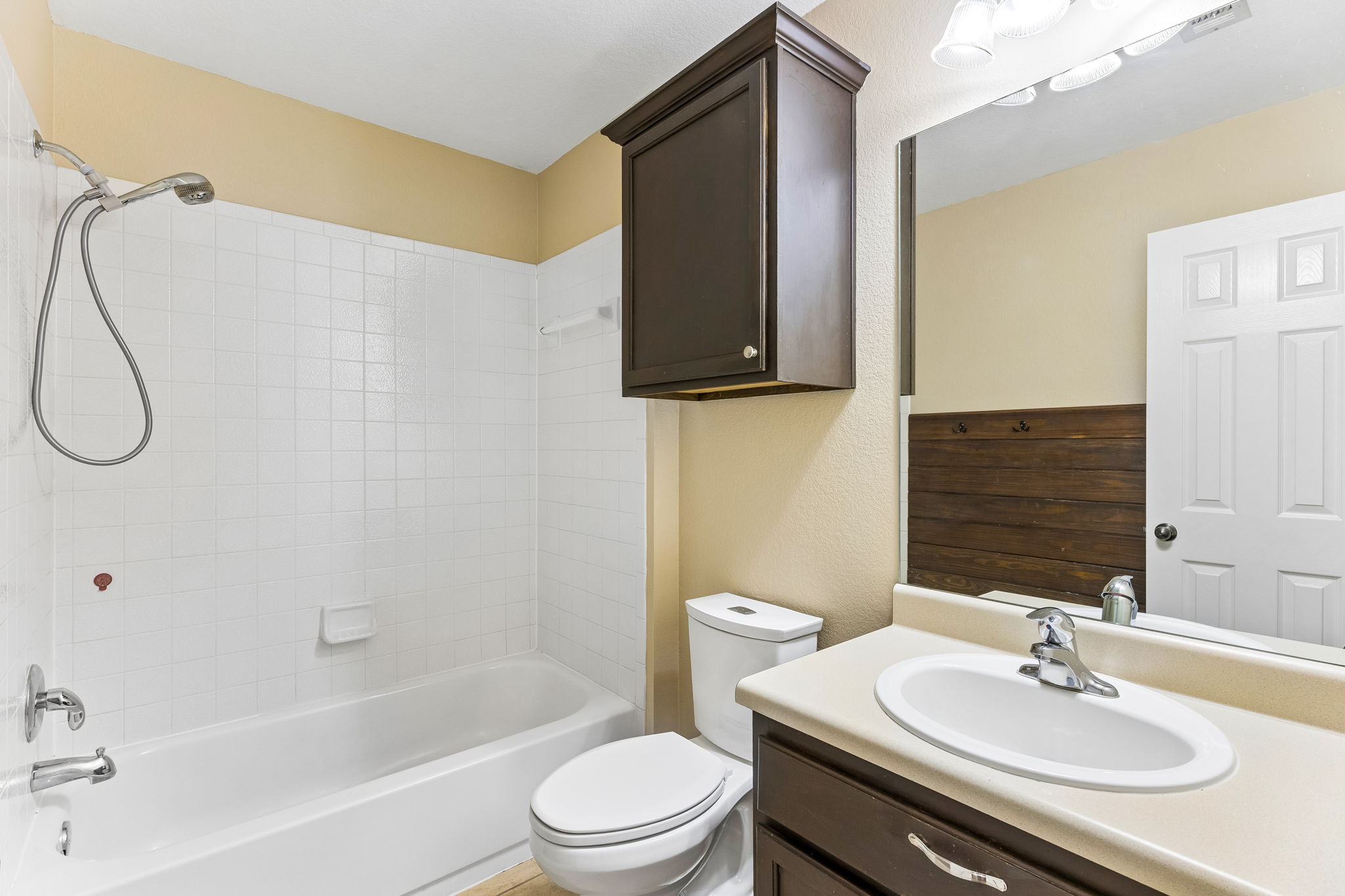 1911 Ralph C Craig Lane Austin, TX 78748 - Photo 13 of 34 Guest bath.