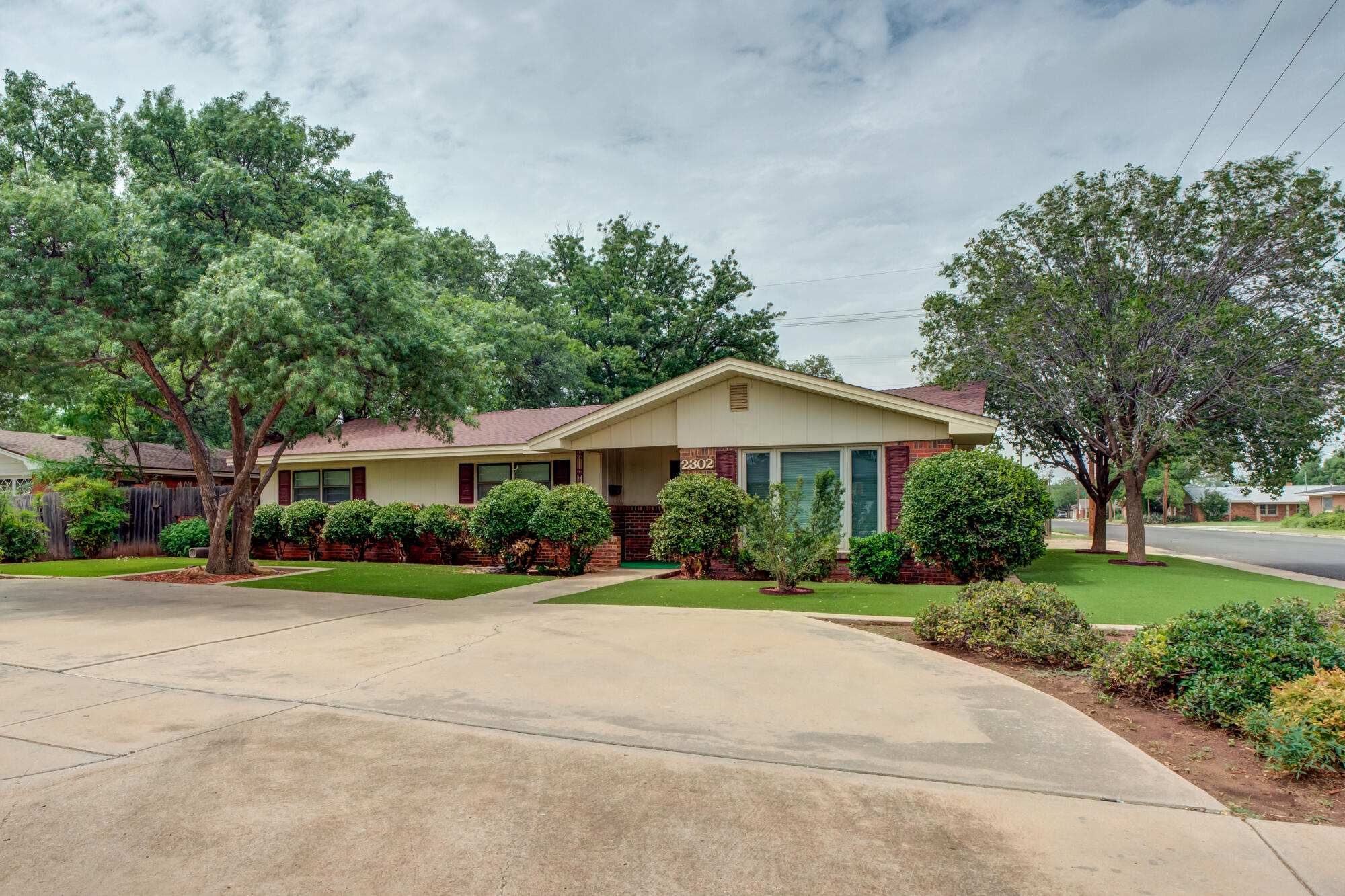 2302 55th Street Lubbock, TX 79412 - Photo 9 of 44 2302-55th-St_Lubbock-TX_5