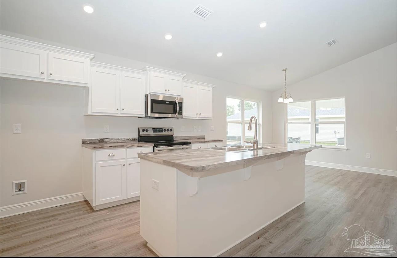 5282 Hidden Pnes Circle Milton, FL 32583 - Photo 2 of 6