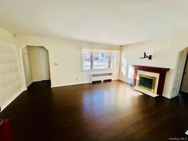 $6,000 | 11 West Glen Avenue, Port Chester, NY 10573