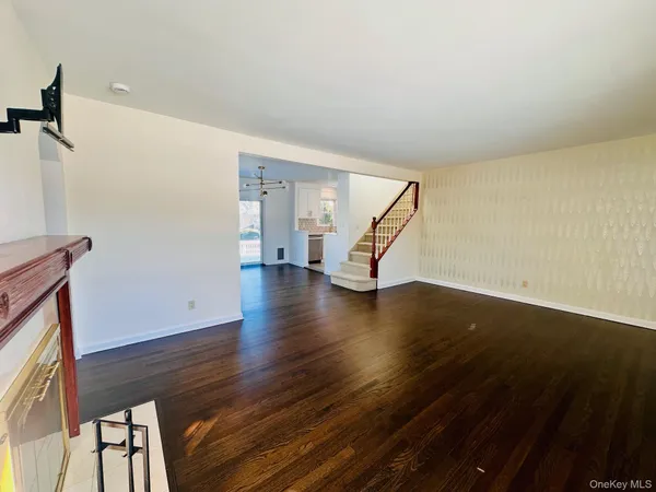 $6,000 | 11 West Glen Avenue, Port Chester, NY 10573