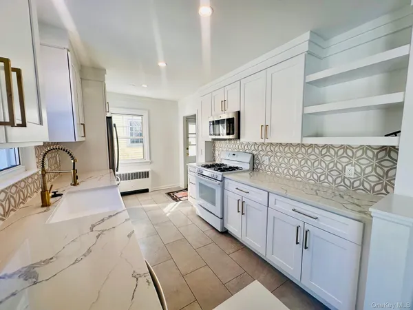 $6,000 | 11 West Glen Avenue, Port Chester, NY 10573