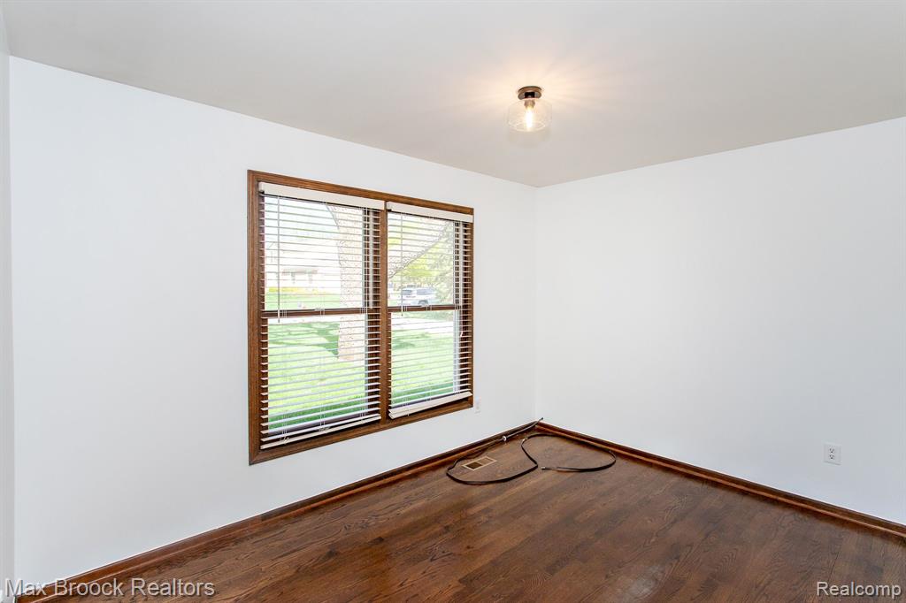 1772 North Kilburn Road Rochester Hills, MI 48306 - Photo 24 of 49