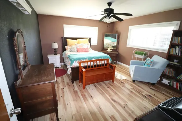 $375,000 | 220 Highway 380, Jacksboro, TX 76458