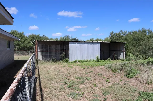 $375,000 | 220 Highway 380, Jacksboro, TX 76458