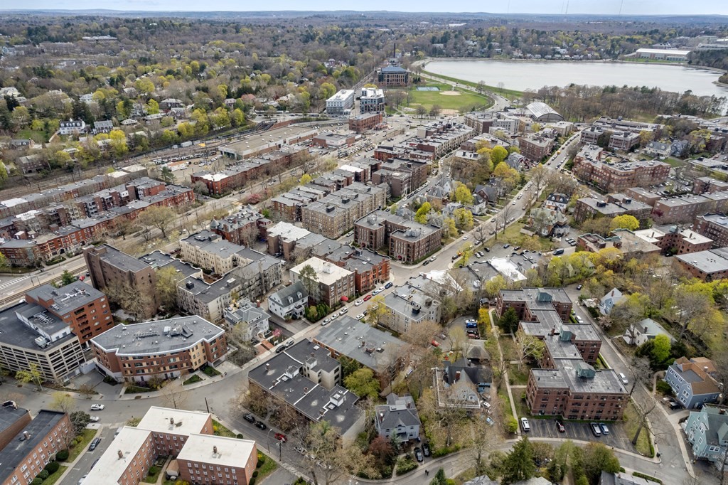 157 Kilsyth Road Boston, MA 02135 - Photo 19 of 21