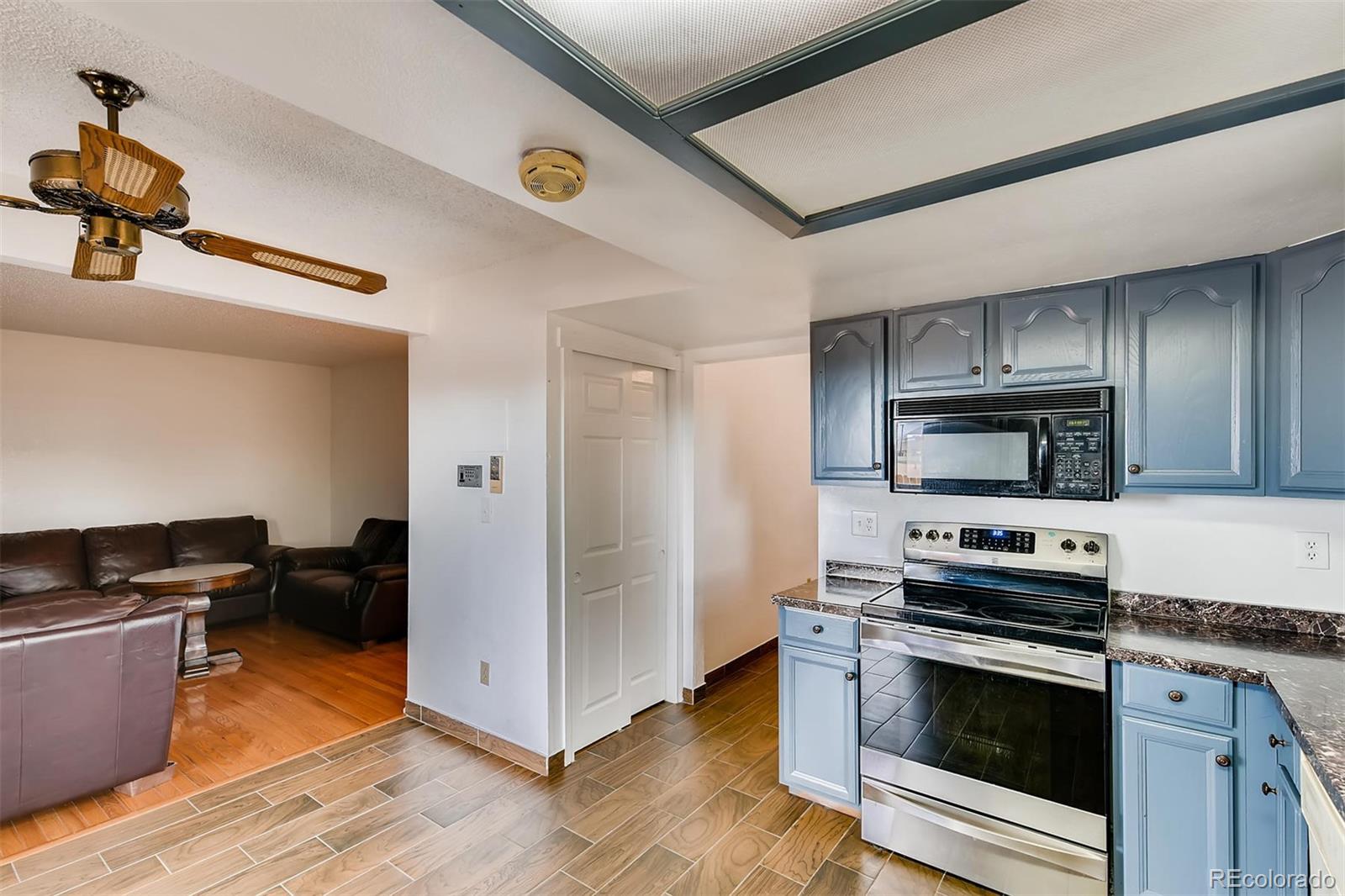 871 South Rifle Way Aurora, CO 80017 - Photo 11 of 38 Gallery Image 11