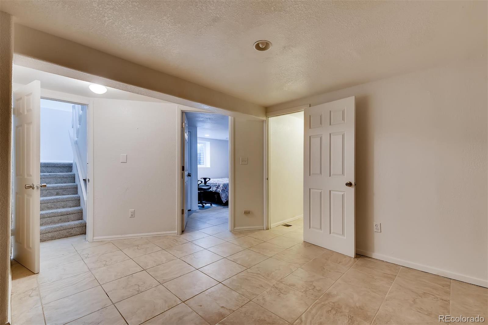 871 South Rifle Way Aurora, CO 80017 - Photo 30 of 38 Gallery Image 30