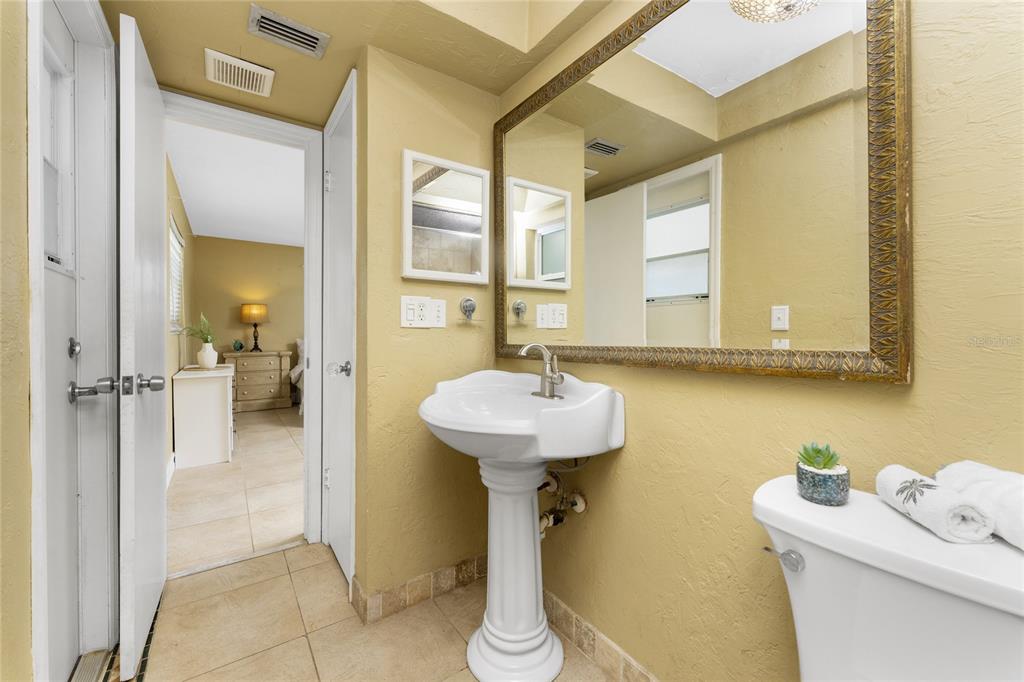 256 Caddy Road Rotonda West, FL 33947 - Photo 30 of 64 Gallery Image 30