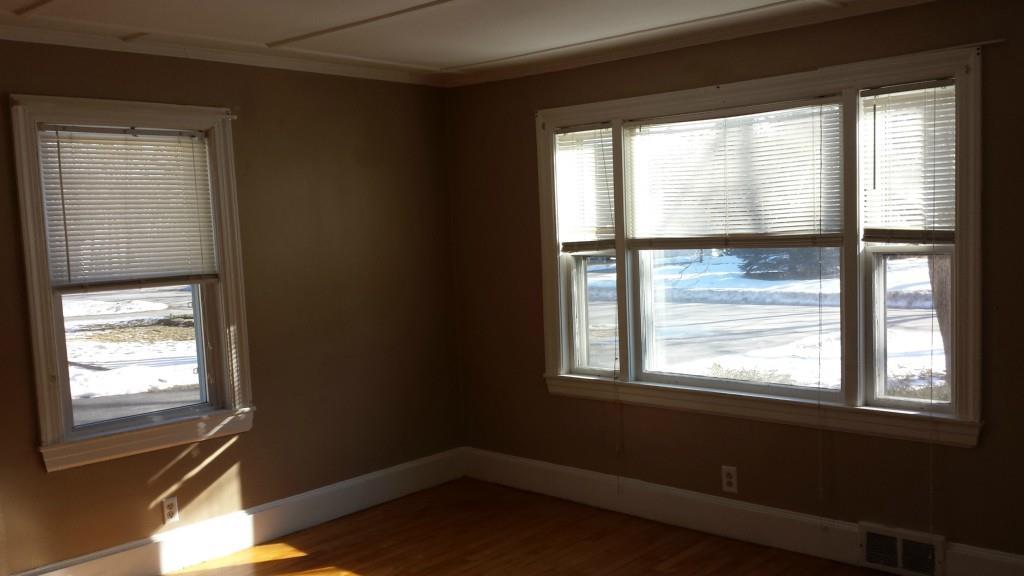 17 Silvermount Street Waterville, ME 04901 - Photo 7 of 19 Photo