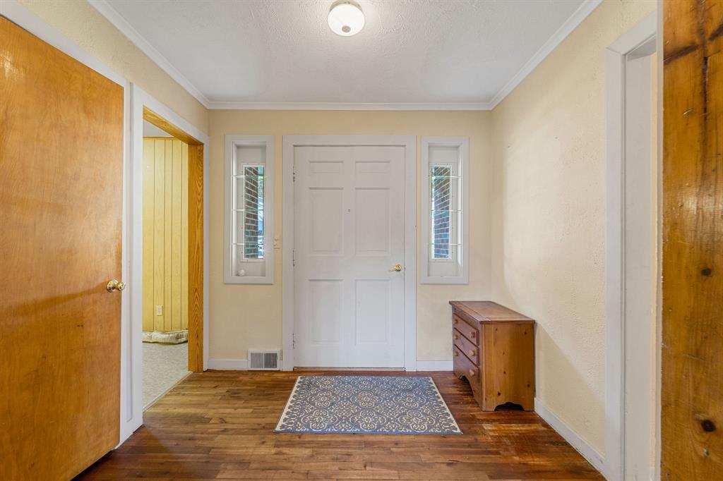 52 Trafford Road Binghamton, NY 13901 - Photo 3 of 32 Gallery Image 3