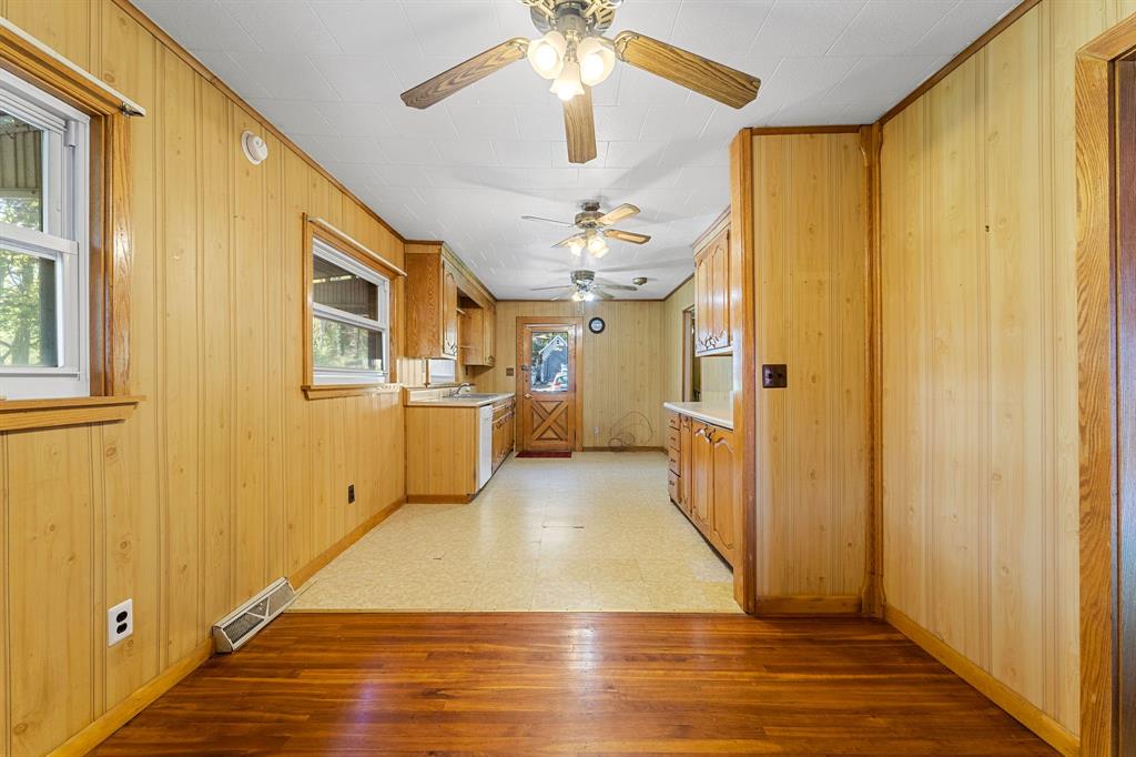 52 Trafford Road Binghamton, NY 13901 - Photo 9 of 32 Gallery Image 9