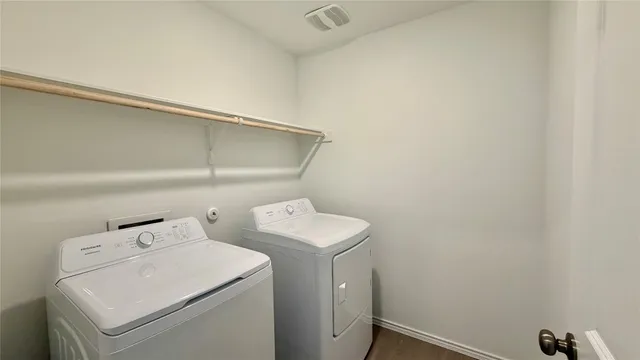 $2,399 | 205 Corniche Circle, Hutto, TX 78634