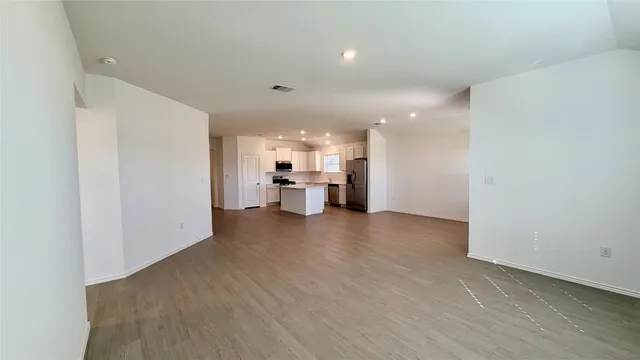 $2,399 | 205 Corniche Circle, Hutto, TX 78634