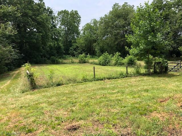 2920 Woosley Road Pfafftown, NC 27040 - Photo 10 of 31 Gallery Image 10