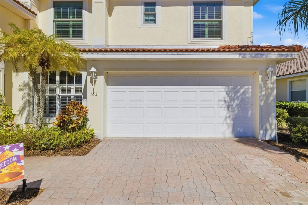 7631 Desert Inn Way Lakewood Ranch, FL 34202 - Photo 3 of 100