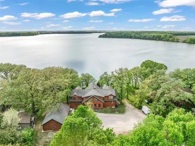 $599,999 | 1011 Highway 15, Armstrong, IA 50514