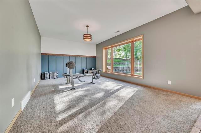 1011 Highway 15 Armstrong, IA 50514 - Photo 12 of 30