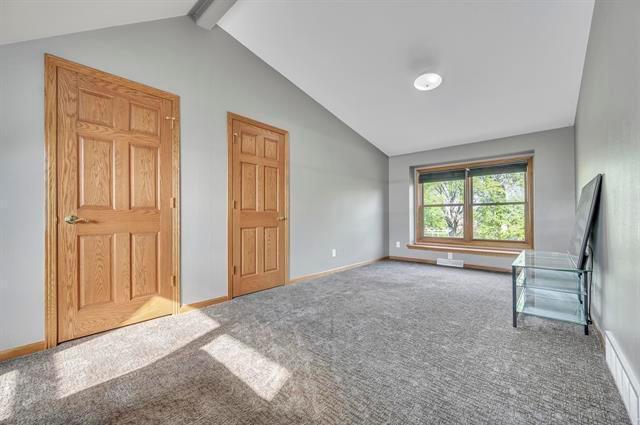 1011 Highway 15 Armstrong, IA 50514 - Photo 13 of 30