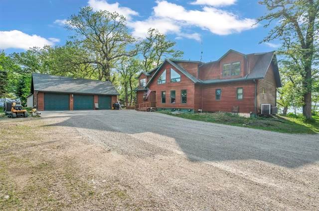 1011 Highway 15 Armstrong, IA 50514 - Photo 15 of 30