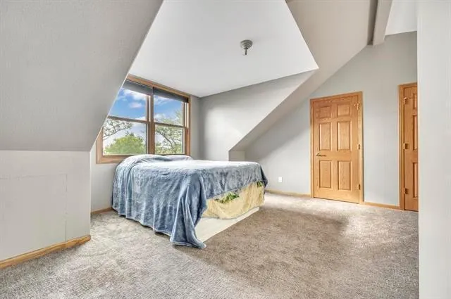 $599,999 | 1011 Highway 15, Armstrong, IA 50514