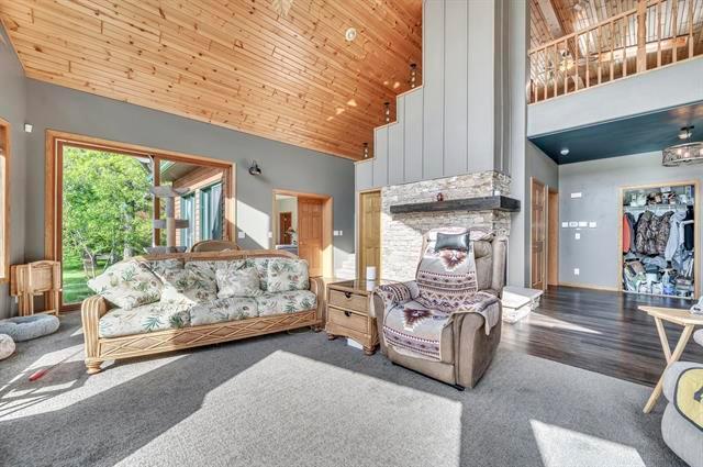 1011 Highway 15 Armstrong, IA 50514 - Photo 5 of 30