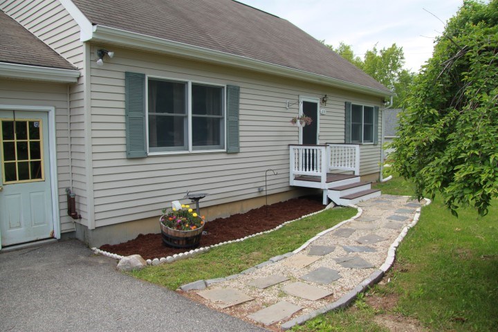 874 East Road Bennington, VT 05201 - Photo 2 of 40