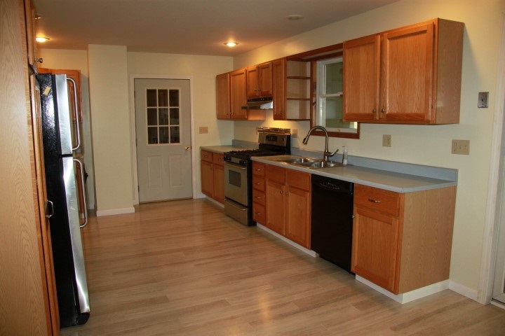 874 East Road Bennington, VT 05201 - Photo 4 of 40