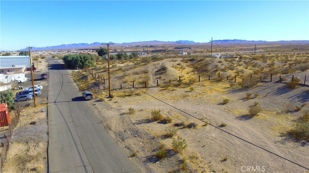 42424137 Armory Road Barstow, CA 92311 - Photo 8 of 30 a view of a city with a lake view