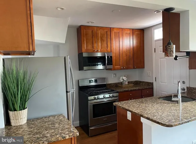 $728,895 | 234 Wesmond Drive, Alexandria, VA 22305