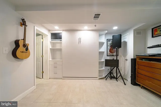 $728,895 | 234 Wesmond Drive, Alexandria, VA 22305