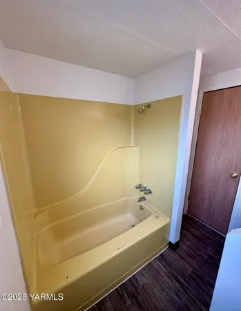 $30,000 | 401 Moxee Avenue, Unit 15, Naches, WA 98937