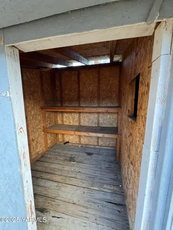 a view of walk in closet
