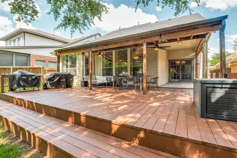 a view of a house with sitting area
