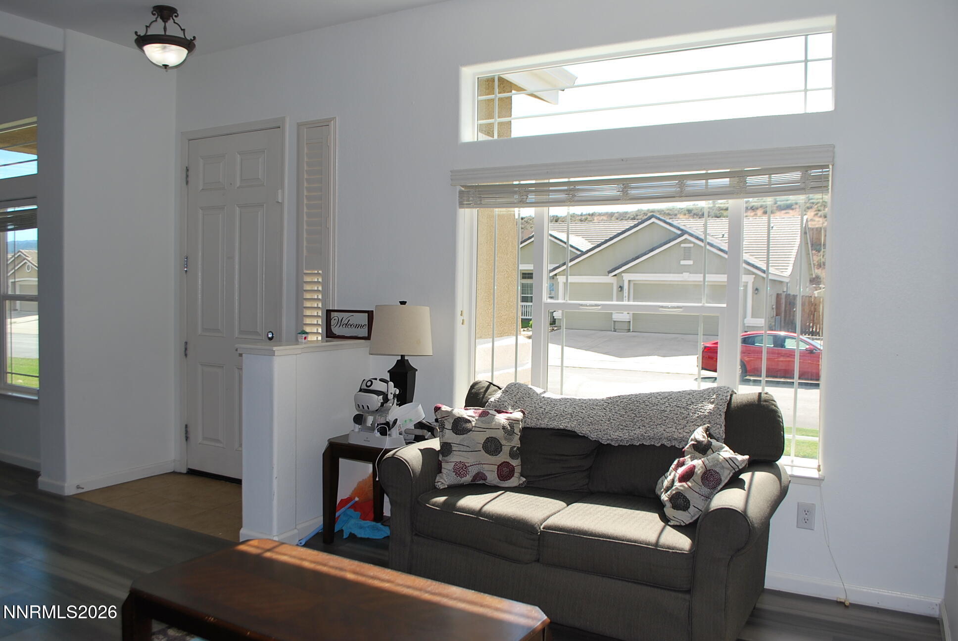 17840 Cedar Mountain Drive Reno, NV 89508 - Photo 5 of 60 Living Room
