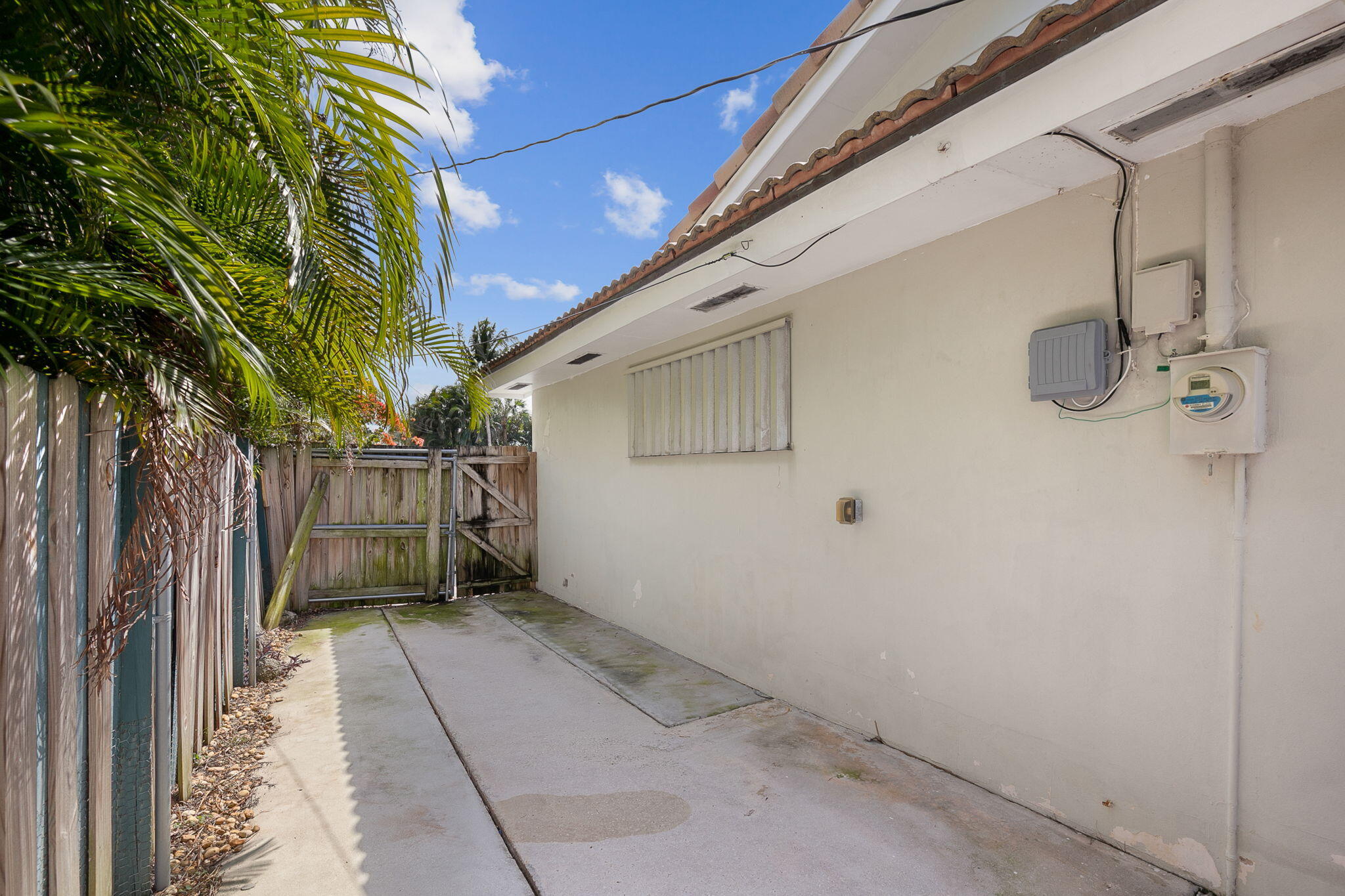 159 Gulfstream Drive Tequesta, FL 33469 - Photo 28 of 32 Additional Parking for boat or...